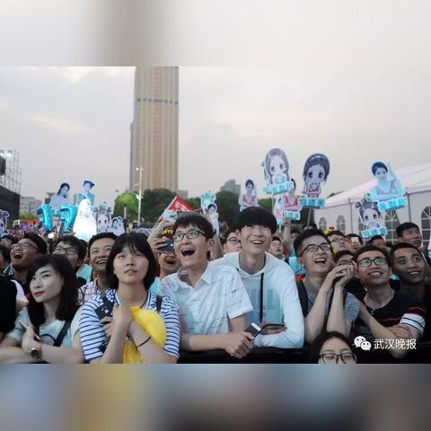 80万奖金盛宴！斗鱼携手光谷电竞嘉年华，年末狂欢新高度