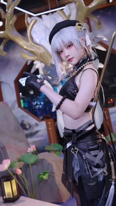 《鸣潮》吟霖1/6手办惊艳亮相,白嫩长腿魅力升级! 《鸣潮》吟霖1/6手办惊艳亮相,白嫩长腿魅力升级!