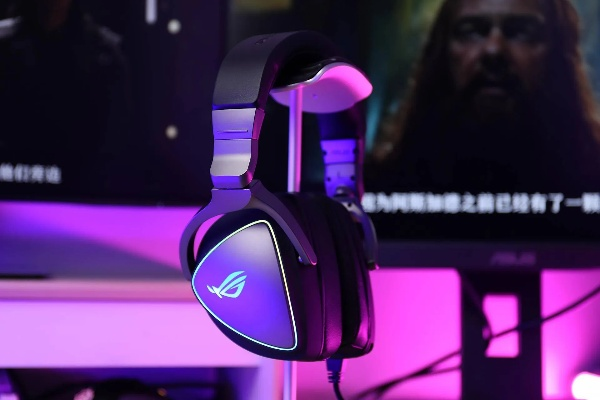 华硕ROG领航扩展现实，240Hz游戏眼镜定义新视界