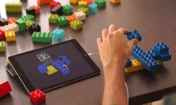 乐高智能积木进化，2x4微型电脑新升级