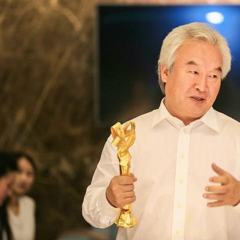 传奇3免费版真能零氪逆袭？老炮实测三大隐藏爆装点！