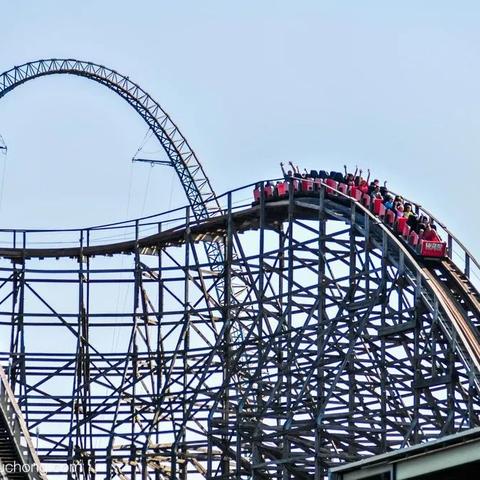 女巨人游乐场快乐翻倍,打造全新沉浸体验 女巨人游乐场快乐翻倍,打造全新沉浸体验