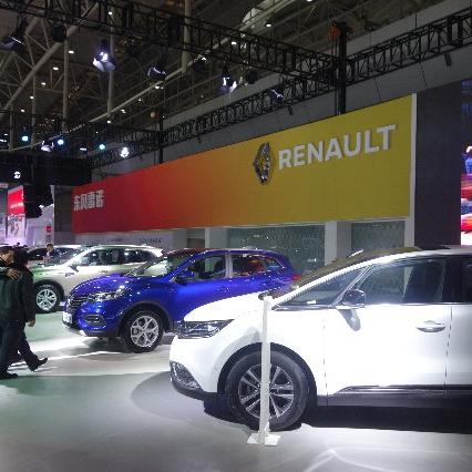 逆天套装属性曝光！《热血传奇》全服狂潮，传奇新纪元！