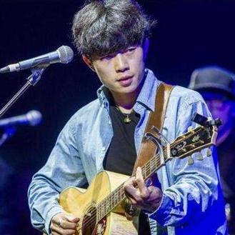 从小众到爆火的搜打撤游戏，还会是厂商的版本答案吗？