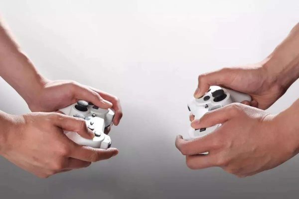 玩家为啥选反转操作?解决操作不适的真实原因 玩家为啥选反转操作?解决操作不适的真实原因