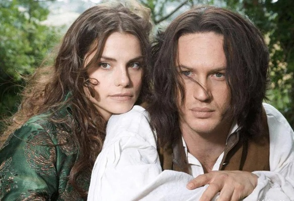 呼啸山庄登顶全球票房,芬内尔争议新片首周末开画如何? 呼啸山庄登顶全球票房,芬内尔争议新片首周末开画如何?