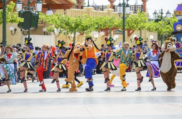 2026年迪斯尼魔幻飞板全攻略，零排队技巧大公开