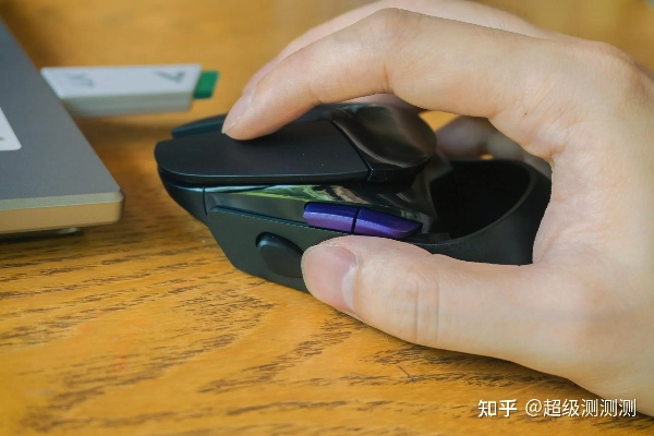 职业选手为何选择这款鼠标？30毫秒提升首发开火速度