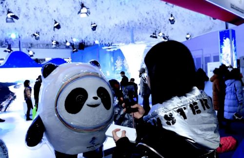 真人快打主题花滑惊艳冬奥！冰上对决不容错过