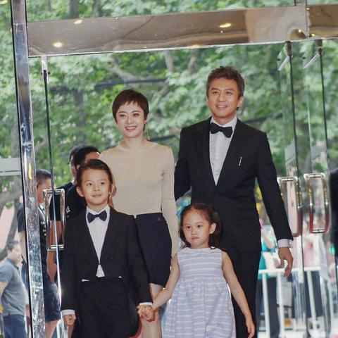 为何孙俪说不能给邓超近镜？揭秘游戏运镜拯救尴尬Bug的真相