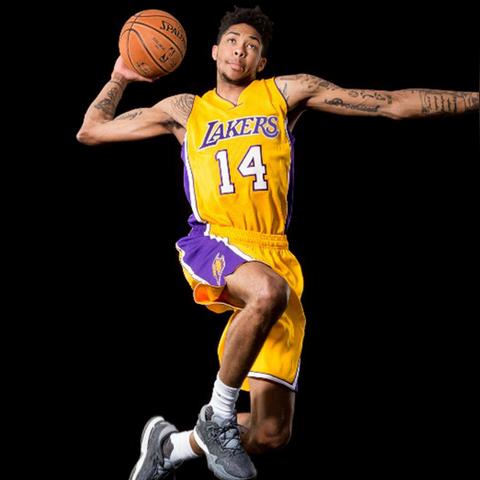 胜利女神新希望，指挥官为何是少年暗杀培训所幕后推手？