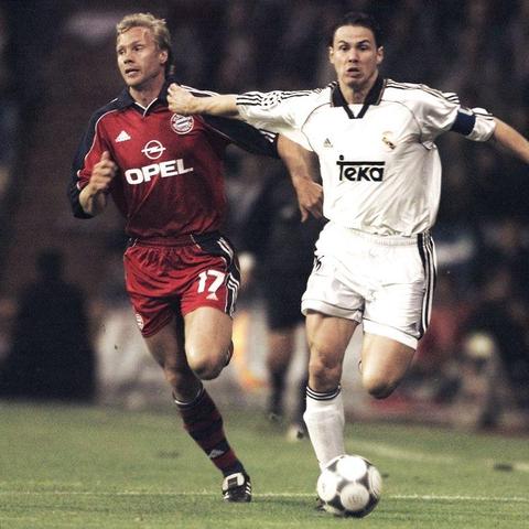 足球大师官网入口在哪？正版下载与战术库深度揭秘