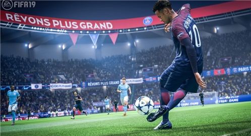 揭秘FIFA Online 4低配神阵，2026年最新工资帽与赛季卡选择