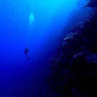 DNF70级装备怎么选？深渊平民毕业套装全攻略与避坑指南