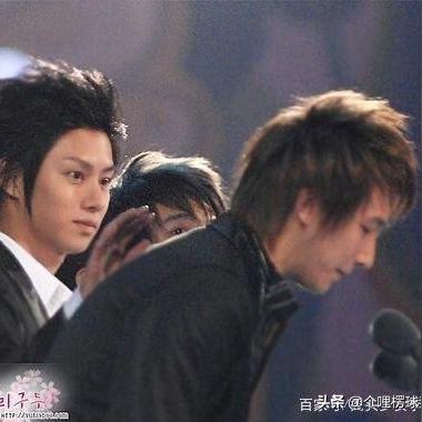 2026英雄联盟领奖中心隐藏入口曝光，免费皮肤别漏领