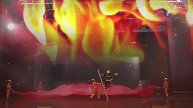 为战斗与演出而生，此刻，让烈火自心间迸发！