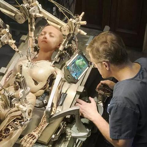 国漫IP改编手游异人之下预约超2500万，硬核格斗新作前瞻