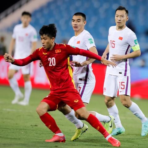 M型美女为何成顶级审美？揭秘2026年玩家最爱的稀缺腿型