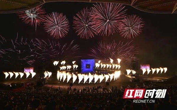 魔域317品牌日联动浏阳文旅,次元烟火点燃玩家狂欢 魔域317品牌日联动浏阳文旅,次元烟火点燃玩家狂欢