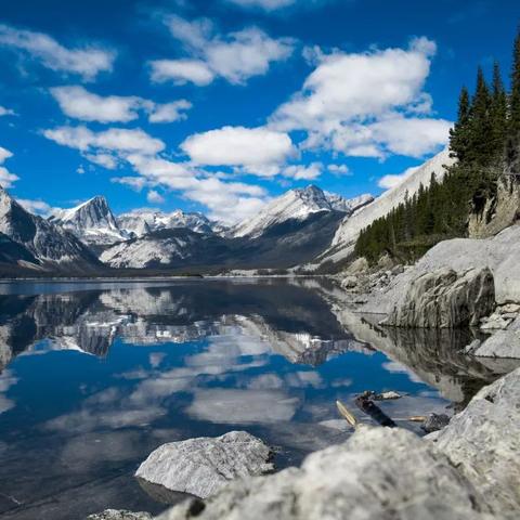 国产影游恶校游戏登陆Steam 试玩版现已开放体验