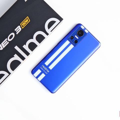 Apple MacBook Neo 深度评测，性能与体验全解析