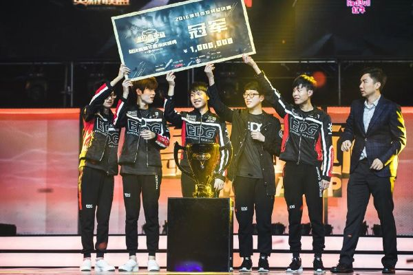 2016德玛西亚杯总决赛复盘,EDG零封RNG的制胜关键是什么? 2016德玛西亚杯总决赛复盘,EDG零封RNG的制胜关键是什么?