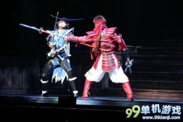 战国Basara真人版避坑指南，为何2.5D舞台剧比电影更燃？