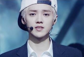 Satoshi离开Wolves Esports，第六人席位空缺