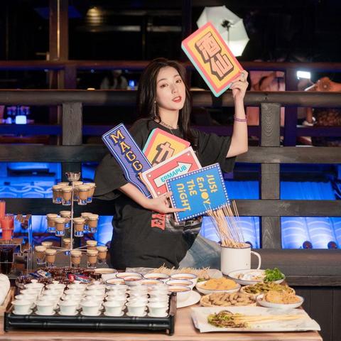 网易亲儿子排面拉满！天下贰经典版二服爆红，红利才刚开始