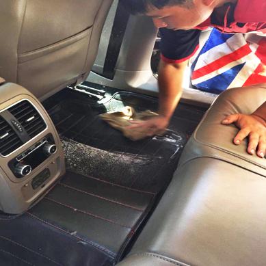 20美元无线电动吹尘器是电脑和汽车保养必备工具