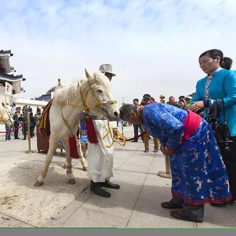 如何在红色沙漠中获得灵魂之矛