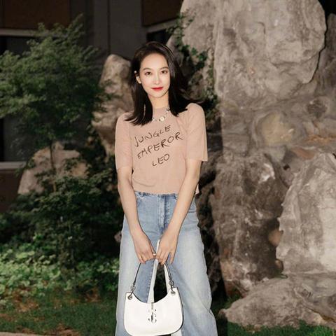 穿露脐装被说不得体？教你几招高级穿搭回怼质疑