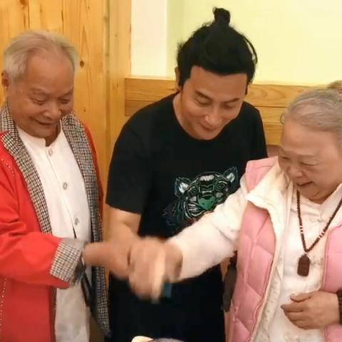 陈志朋现在在干嘛？揭秘千面男郎的直播带货生意经与穿搭避坑指南