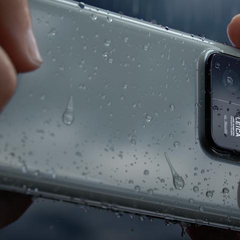 雷军暂别手机业务?卢伟冰接棒后小米手机还能买吗 雷军暂别手机业务?卢伟冰接棒后小米手机还能买吗