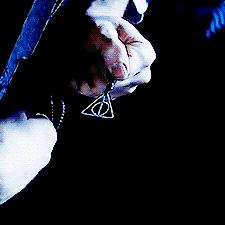 哈利波特死亡圣器类型全解,老魔杖与复活石回响怎么选? 哈利波特死亡圣器类型全解,老魔杖与复活石回响怎么选?