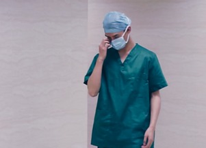 揭秘外科医生衬衣黑科技,如何选到防污透气的战袍? 揭秘外科医生衬衣黑科技,如何选到防污透气的战袍?