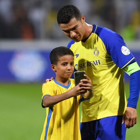 传奇世界2妖士怎么玩最强?揭秘2026年主流流派与实战细节 传奇世界2妖士怎么玩最强?揭秘2026年主流流派与实战细节