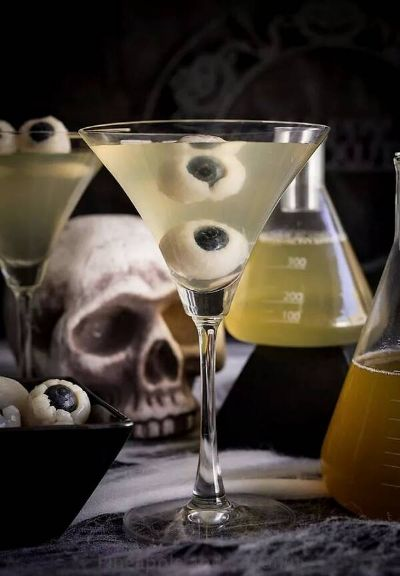 恐怖酒杯类型全解，如何利用诅咒道具逆风翻盘？