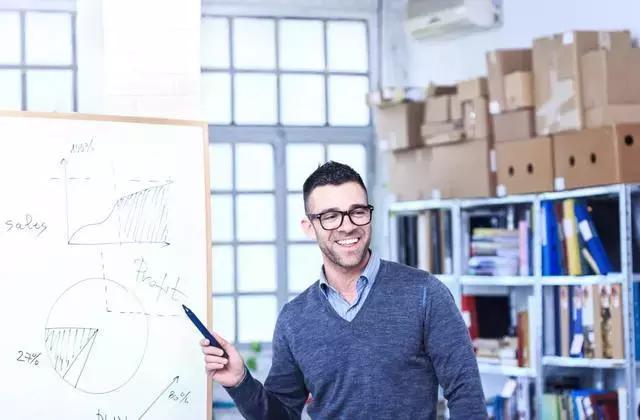 2026年变态传奇外传高爆版哪里下载？独家揭秘无限刀单职业真端